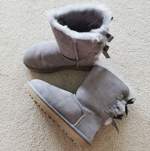 UGG GREY BOOT